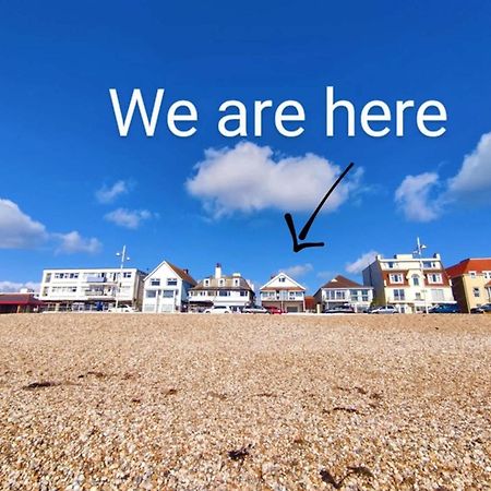 Absolute Beachfront With Decked Garden Oasis And Views Bognor Regis Eksteriør billede